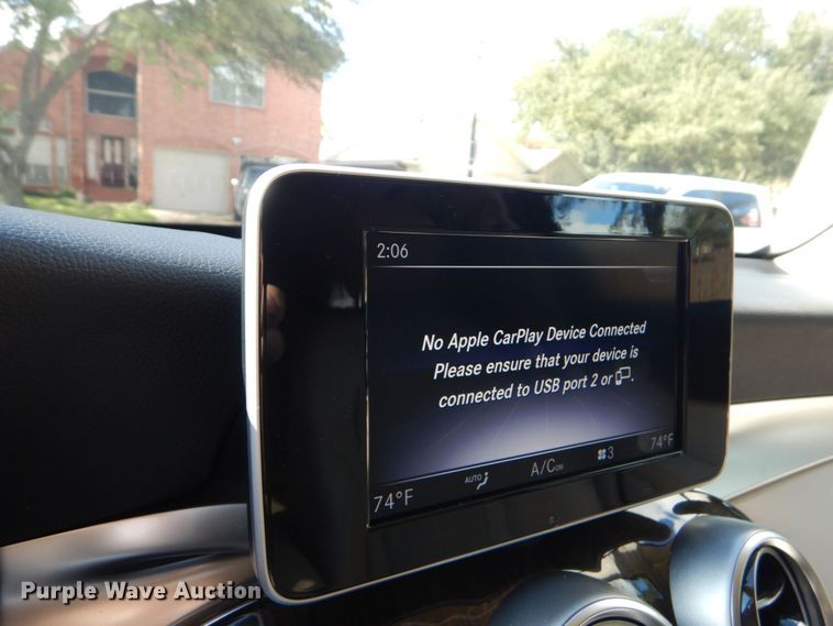 image for item DO1657 2019 Mercedes Benz GLC 300  SUV