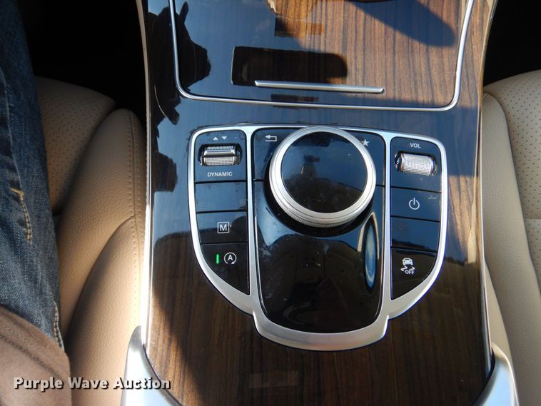 image for item DO1657 2019 Mercedes Benz GLC 300  SUV