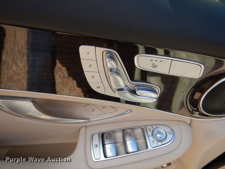 image for item DO1657 2019 Mercedes Benz GLC 300  SUV