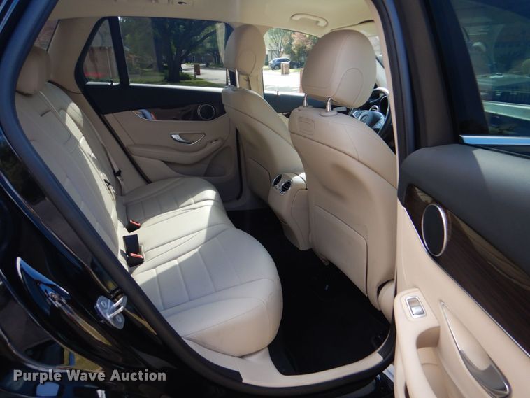 image for item DO1657 2019 Mercedes Benz GLC 300  SUV