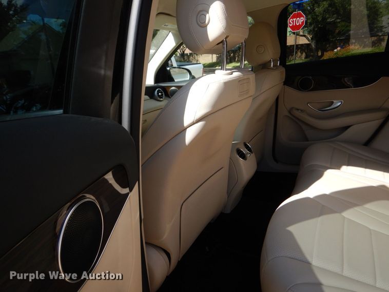 image for item DO1657 2019 Mercedes Benz GLC 300  SUV