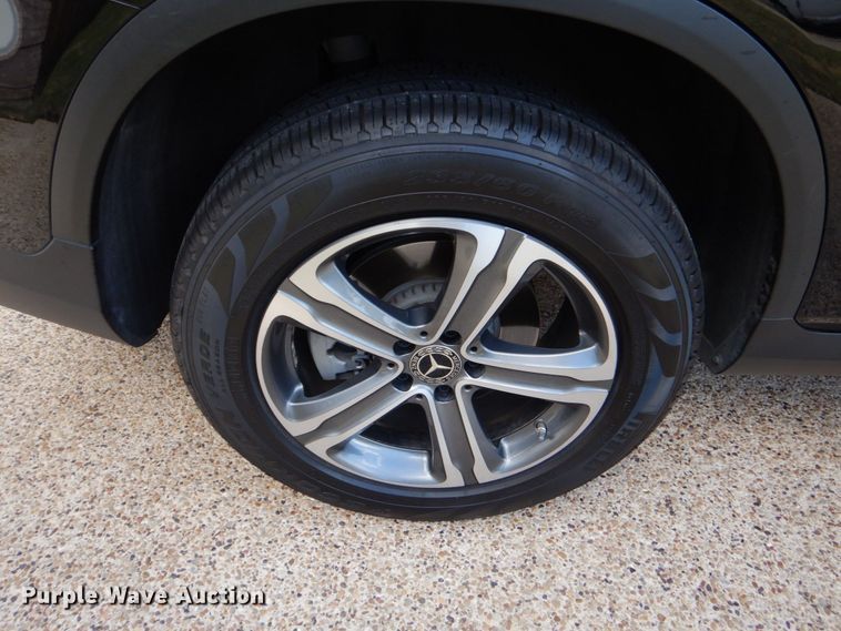 image for item DO1657 2019 Mercedes Benz GLC 300  SUV