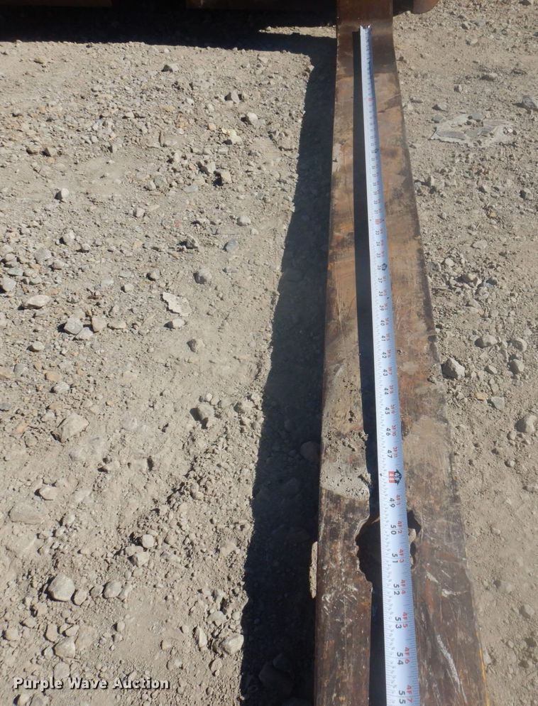 image for item DP0400 Caterpillar  forklift