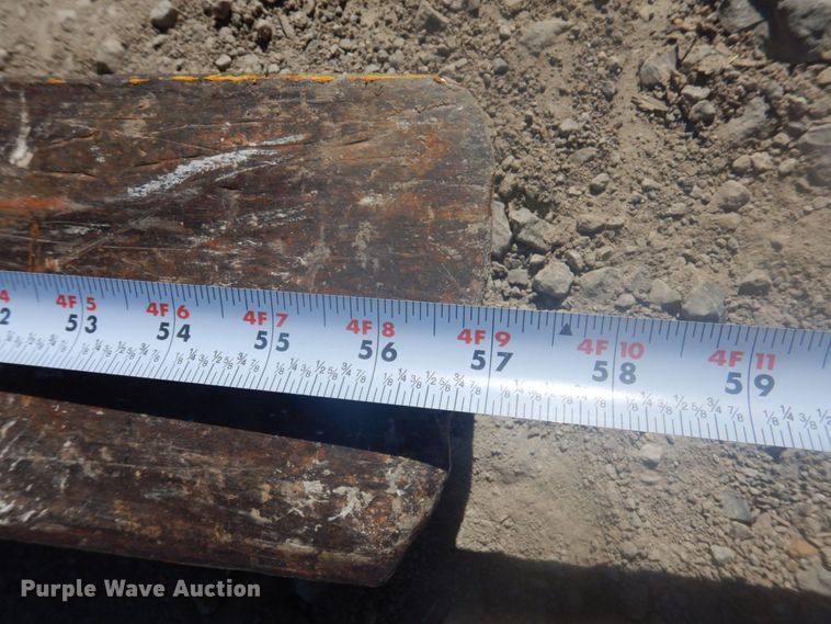 image for item DP0400 Caterpillar  forklift