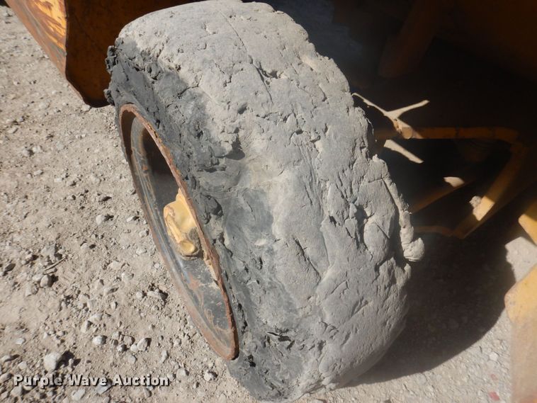 image for item DP0400 Caterpillar  forklift