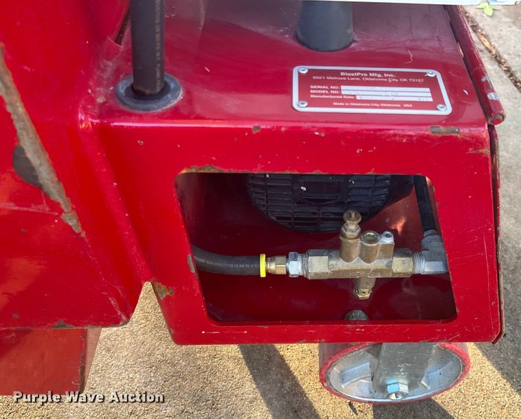 image for item DQ3041 2016 Blastpro  shot blaster system