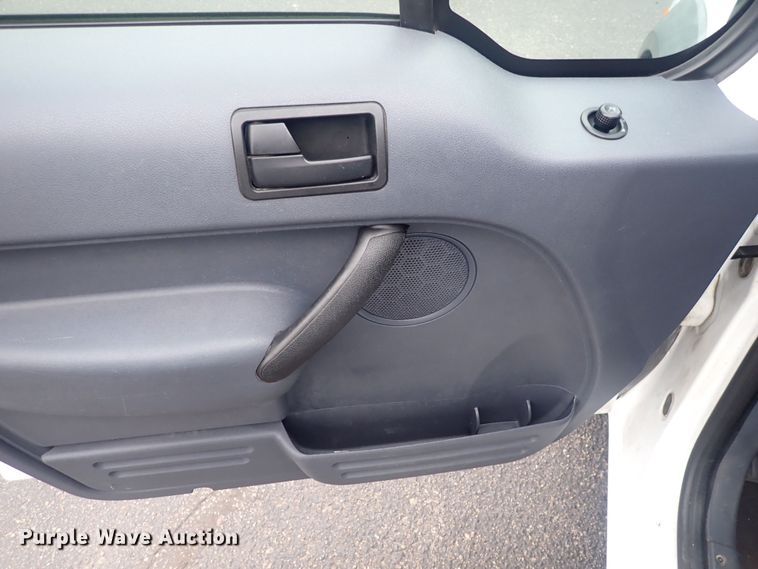 image for item DQ3108 2011 Ford Transit Connect  van