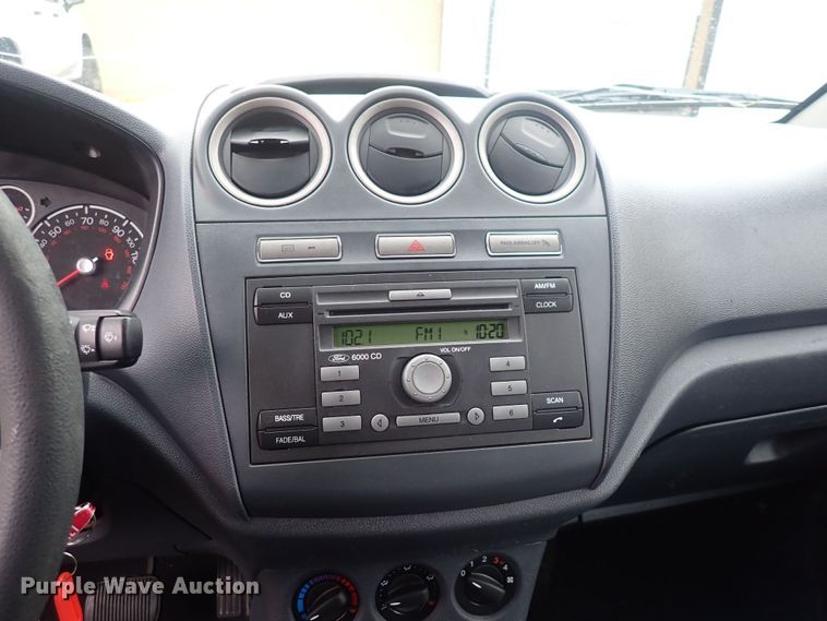 image for item DQ3108 2011 Ford Transit Connect  van