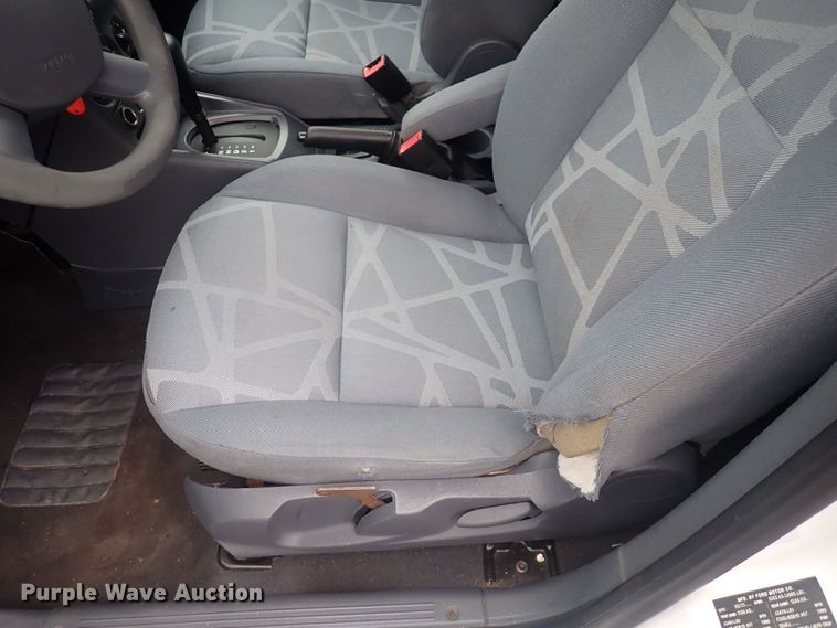 image for item DQ3108 2011 Ford Transit Connect  van