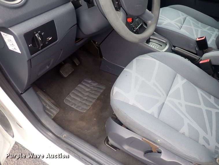 image for item DQ3108 2011 Ford Transit Connect  van