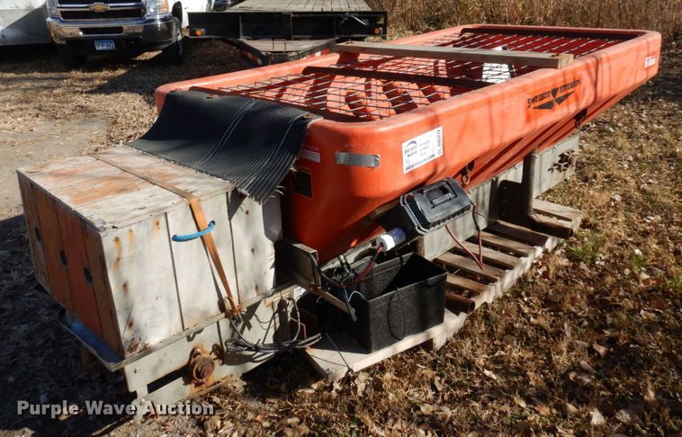 image for item DQ7272 Swenson  spreader