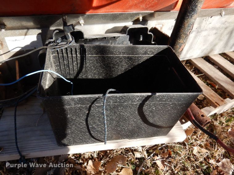 image for item DQ7272 Swenson  spreader