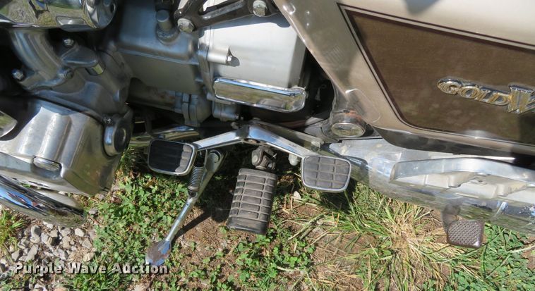 image for item DR0129 1985 Honda Gold Wing Aspencade  motorcycle