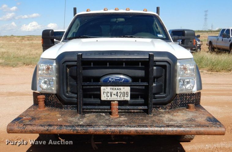image for item DR2078 2014 Ford F550 Super Duty  Crew Cab flatbed truck