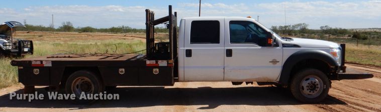 image for item DR2078 2014 Ford F550 Super Duty  Crew Cab flatbed truck