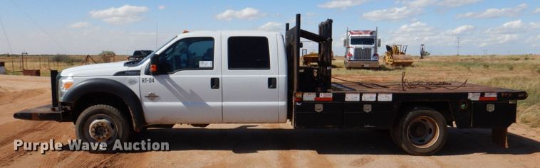 image for item DR2078 2014 Ford F550 Super Duty  Crew Cab flatbed truck