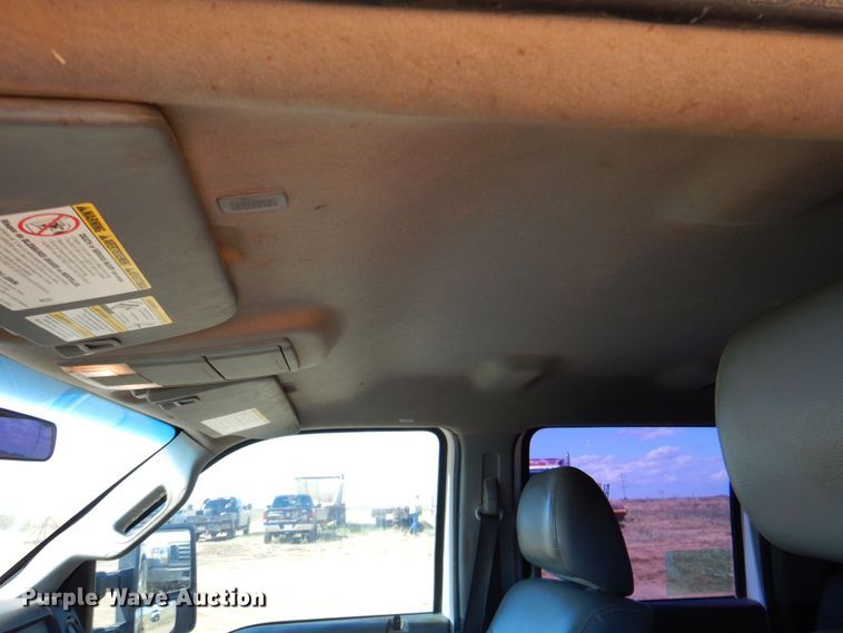 image for item DR2078 2014 Ford F550 Super Duty  Crew Cab flatbed truck