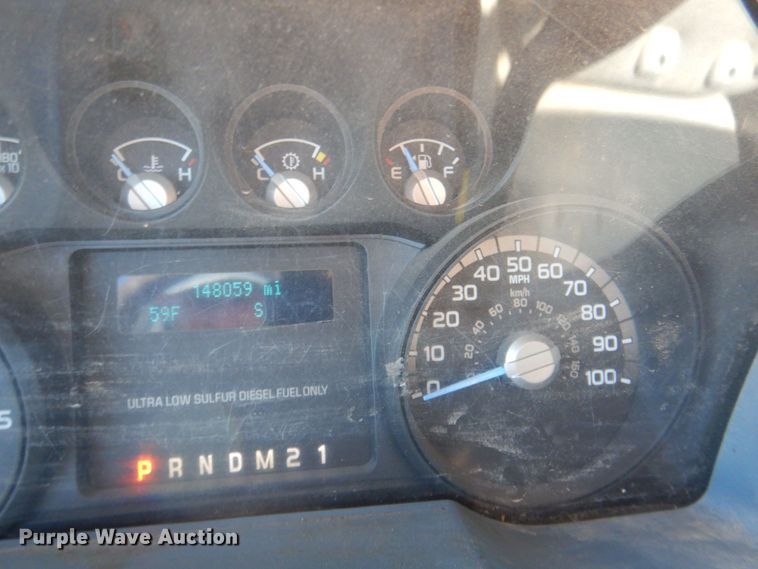 image for item DR2078 2014 Ford F550 Super Duty  Crew Cab flatbed truck