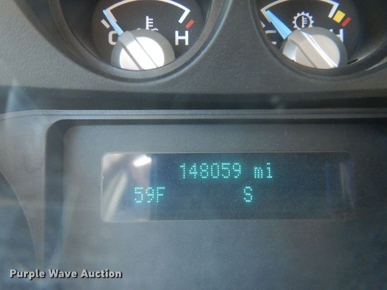 image for item DR2078 2014 Ford F550 Super Duty  Crew Cab flatbed truck