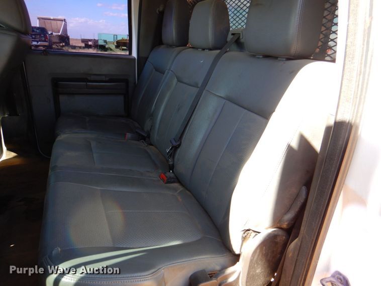 image for item DR2078 2014 Ford F550 Super Duty  Crew Cab flatbed truck