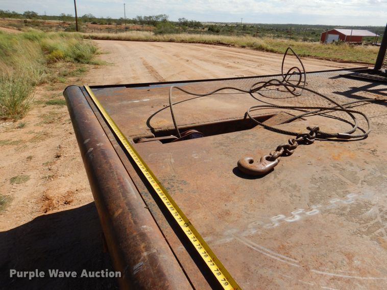 image for item DR2078 2014 Ford F550 Super Duty  Crew Cab flatbed truck