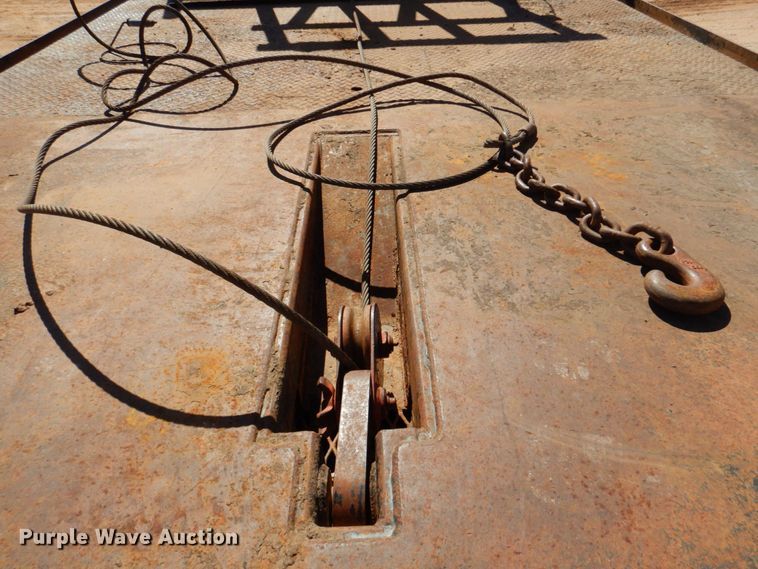 image for item DR2078 2014 Ford F550 Super Duty  Crew Cab flatbed truck