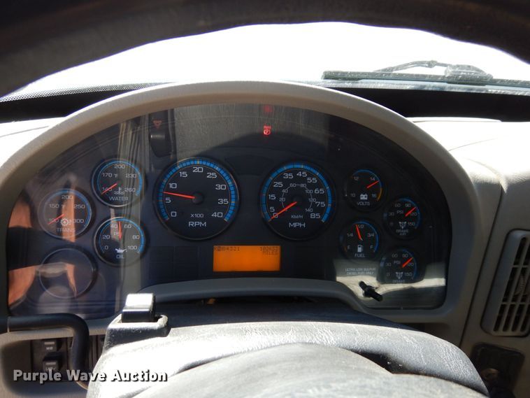 image for item DS1486 2009 International DuraStar 4300  utility / service truck