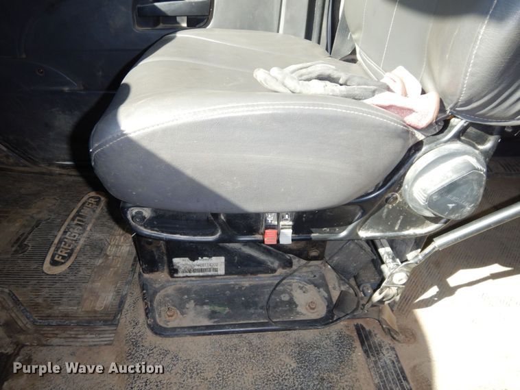 image for item DS1486 2009 International DuraStar 4300  utility / service truck