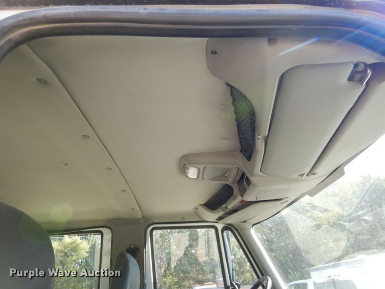 image for item DS1486 2009 International DuraStar 4300  utility / service truck