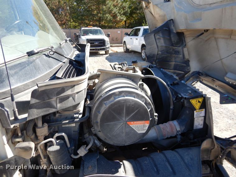 image for item DS1486 2009 International DuraStar 4300  utility / service truck