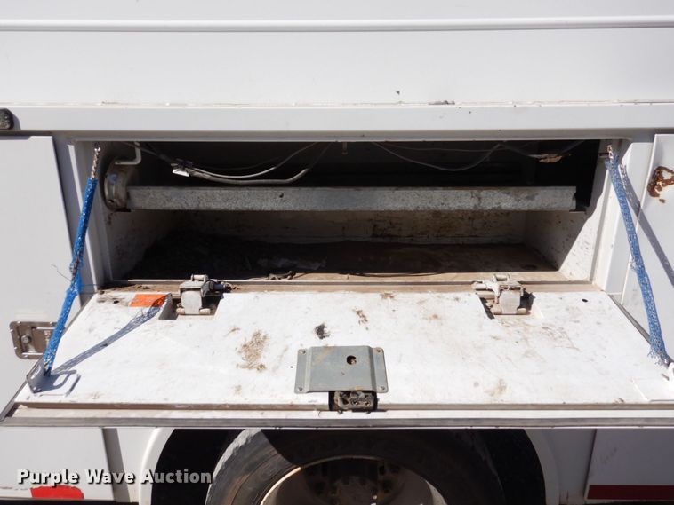 image for item DS1486 2009 International DuraStar 4300  utility / service truck