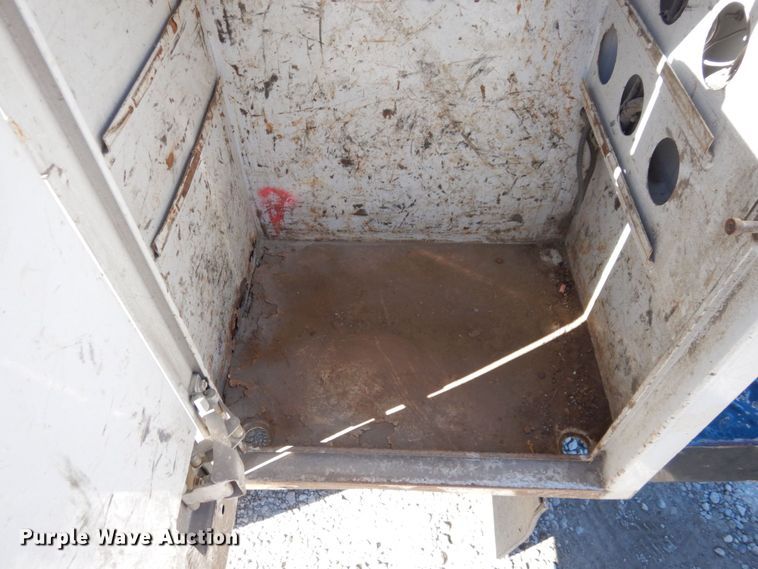 image for item DS1486 2009 International DuraStar 4300  utility / service truck