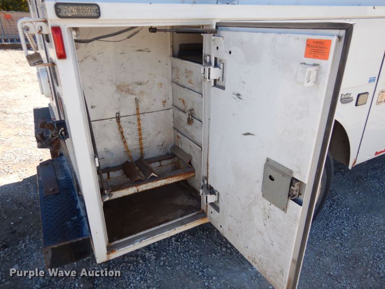 image for item DS1486 2009 International DuraStar 4300  utility / service truck