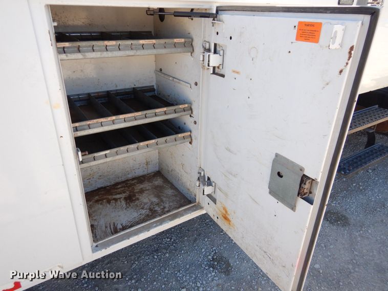 image for item DS1486 2009 International DuraStar 4300  utility / service truck