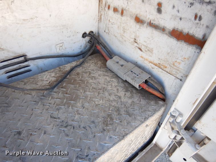 image for item DS1486 2009 International DuraStar 4300  utility / service truck