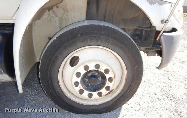 image for item DS1486 2009 International DuraStar 4300  utility / service truck