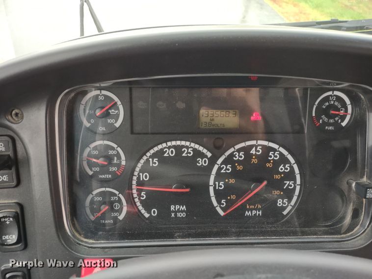 image for item DS1490 2010 Freightliner B2  school bus