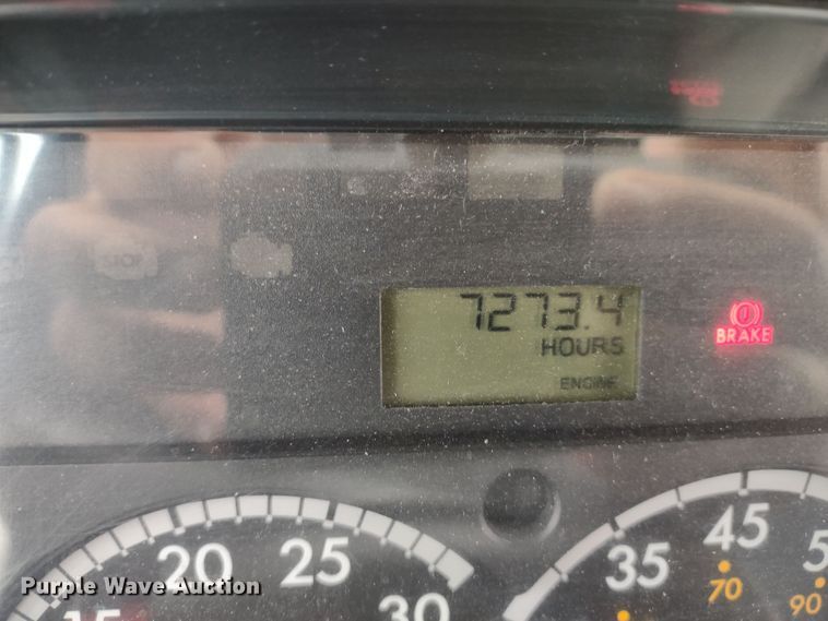 image for item DS1490 2010 Freightliner B2  school bus