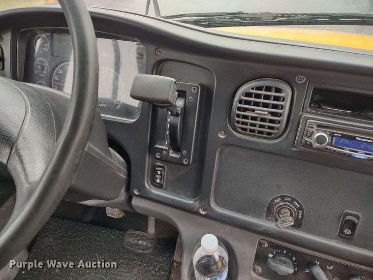 image for item DS1490 2010 Freightliner B2  school bus