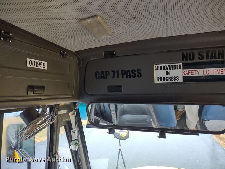 image for item DS1490 2010 Freightliner B2  school bus