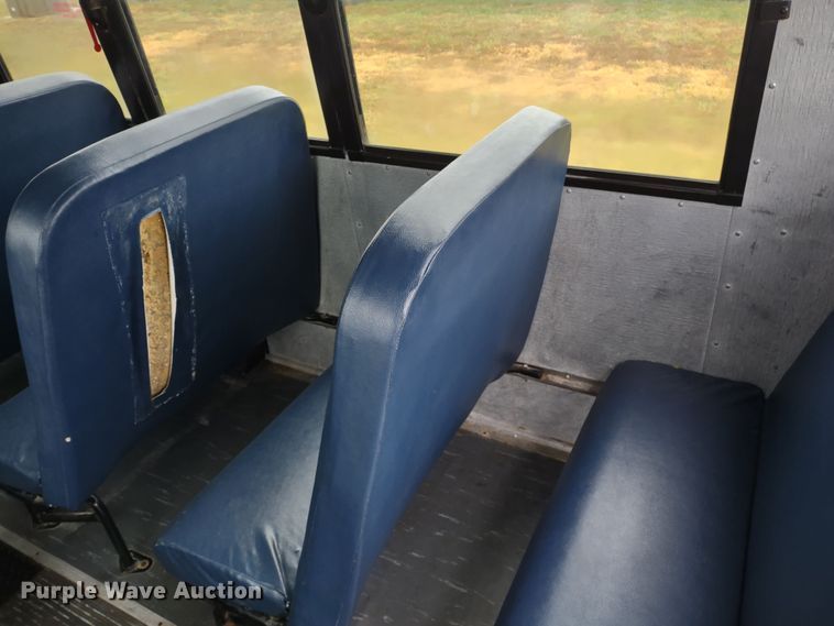 image for item DS1490 2010 Freightliner B2  school bus