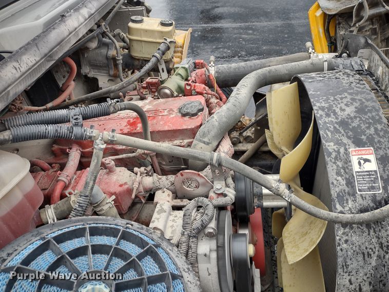 image for item DS1490 2010 Freightliner B2  school bus