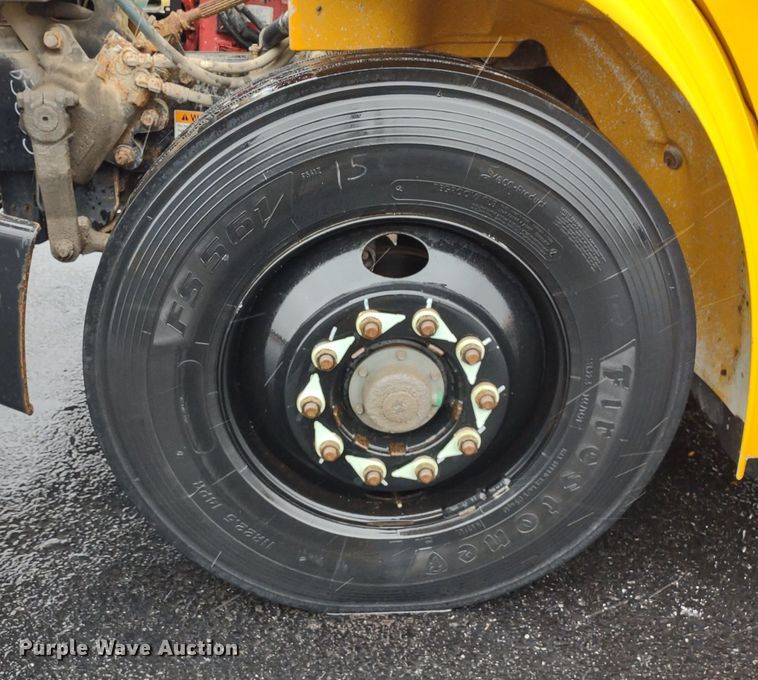 image for item DS1490 2010 Freightliner B2  school bus