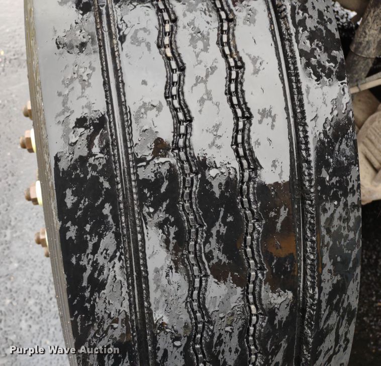 image for item DS1490 2010 Freightliner B2  school bus