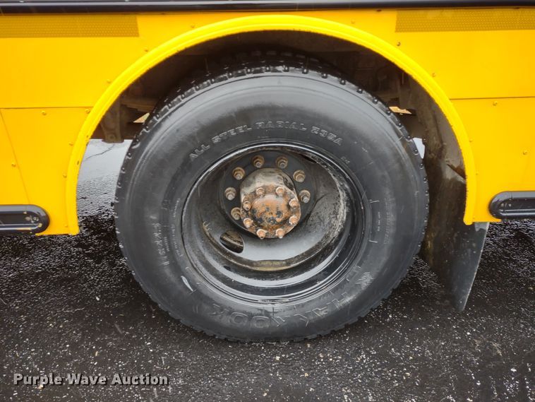 image for item DS1490 2010 Freightliner B2  school bus