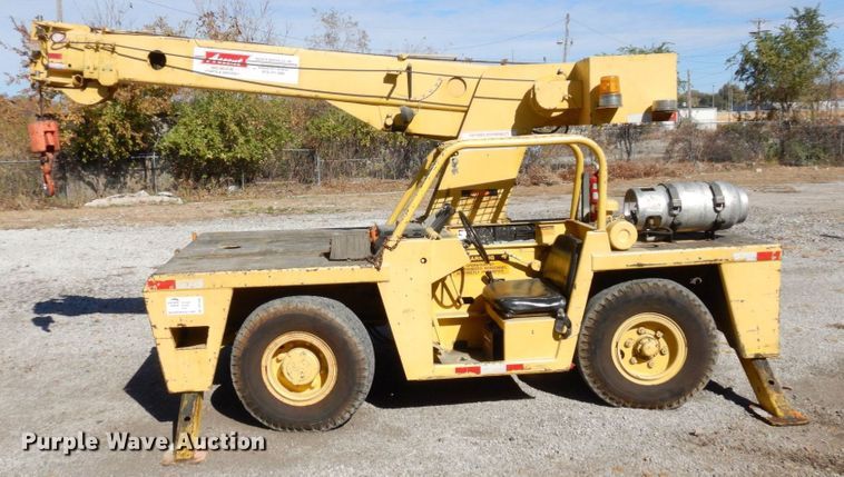 image for item DS1495 Broderson IC-80-2D  crane