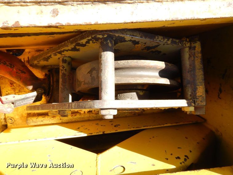 image for item DS1495 Broderson IC-80-2D  crane