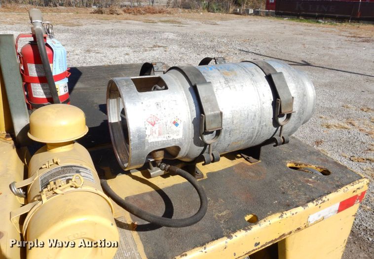 image for item DS1495 Broderson IC-80-2D  crane