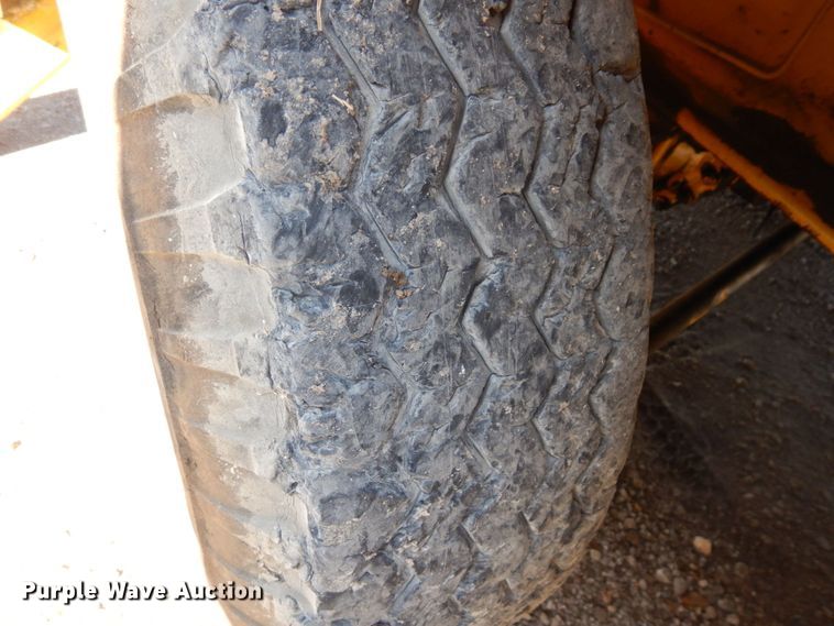 image for item DS1495 Broderson IC-80-2D  crane