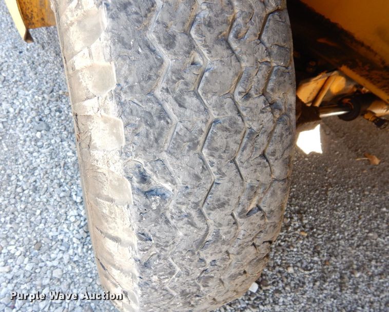 image for item DS1495 Broderson IC-80-2D  crane